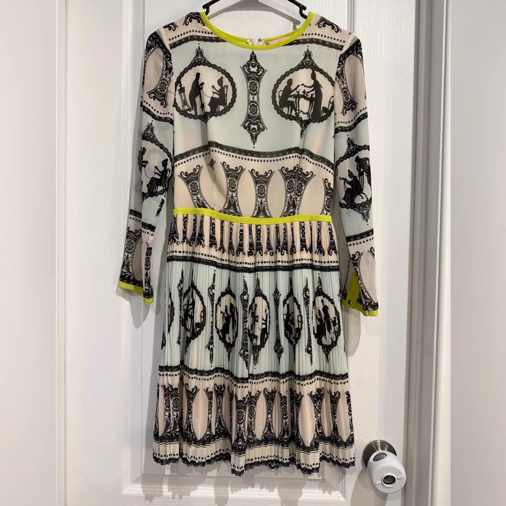 Ted Baker Cream and Black Graphic Long Sleeve Dress - Picture 3 of 6